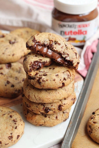 Sweet: Nutella New York Style Gooey Cookies (BEST SERVED WARM