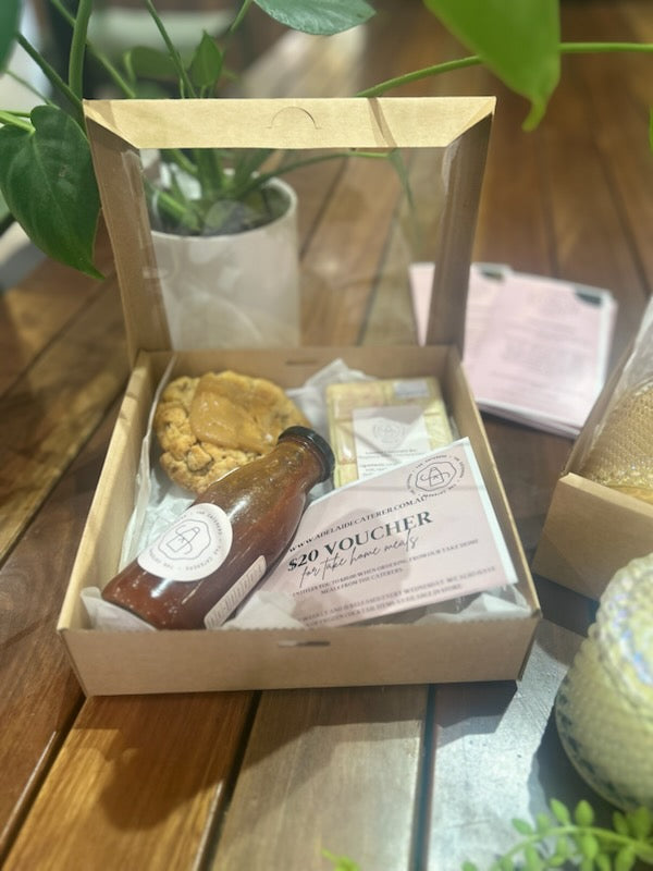 MOTHER'S DAY GIFT BOX
