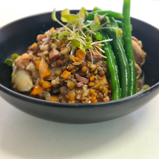 Main: Braised Tarragon Chicken with French Green Lentils, Shallots & Green Beans (gf)